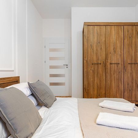 19 Dzielnica Kolejowa P&O Serviced Apartments Warsaw Luaran gambar