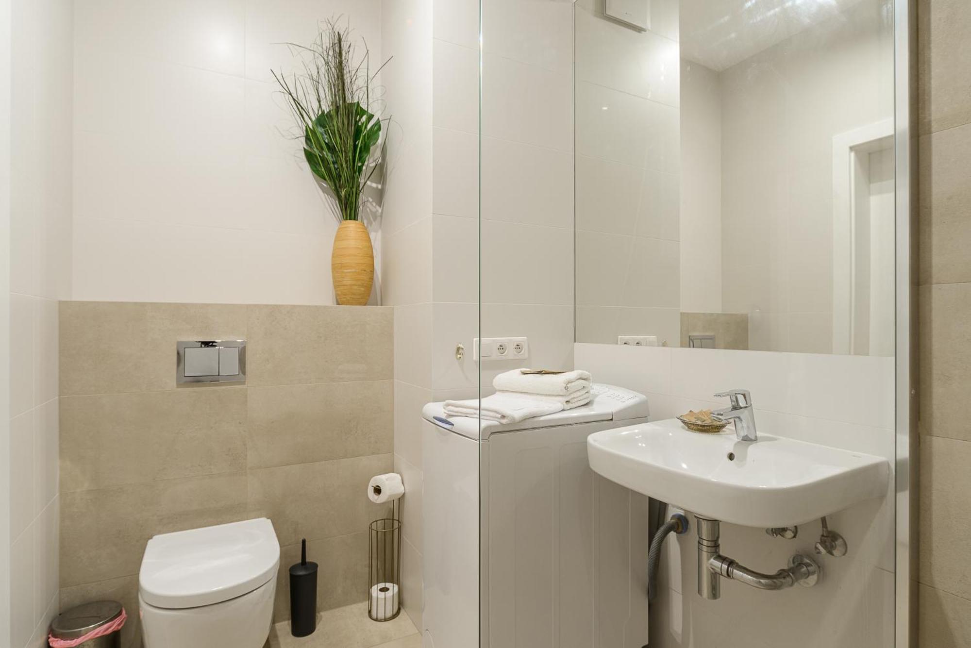 19 Dzielnica Kolejowa P&O Serviced Apartments Warsaw Luaran gambar