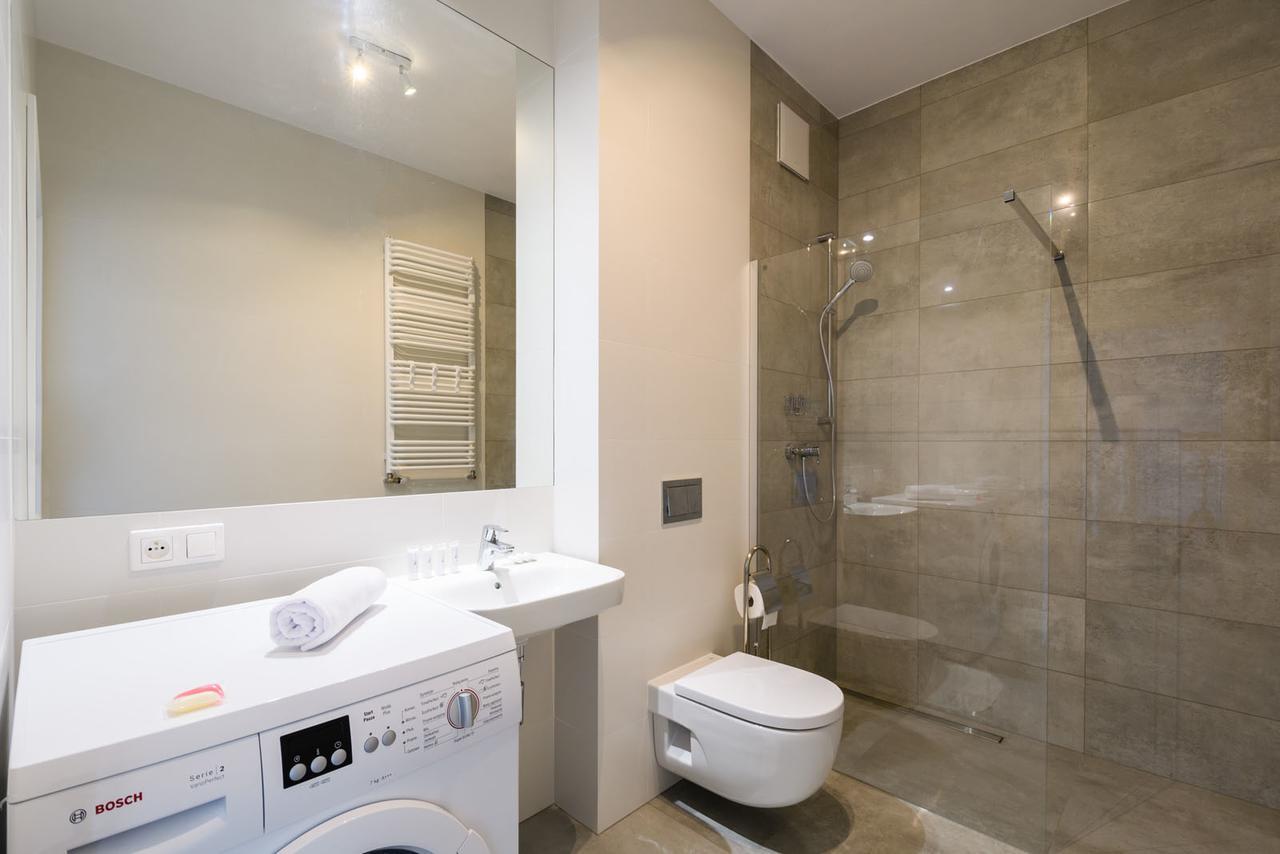 19 Dzielnica Kolejowa P&O Serviced Apartments Warsaw Luaran gambar